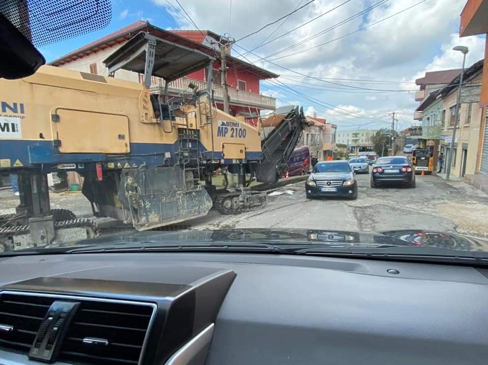 Krujë, 7 ditë para zgjedhjeve hidhet asfalt elektoral, reagon dega e PD: Propaganda boshe nuk e shpëton “rilindjen” nga humbja e sigurtë