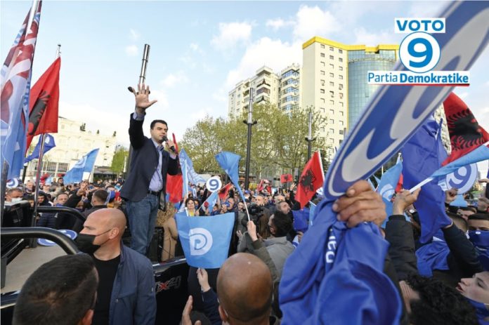 Basha në njësinë 9 në Tiranë: Projekti i bukur i Bulevardit të Ri do të zhvillohet ashtu siç ishte planifikuar