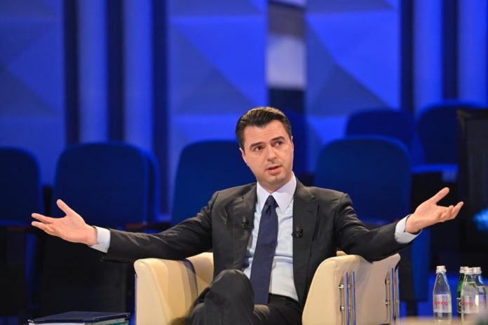 Basha i jep garanci shqiptarëve: 4 ekspertë perëndimorë do të na ndihmojnë që procesin e vaksinimit ta vendosim në shinat e duhura