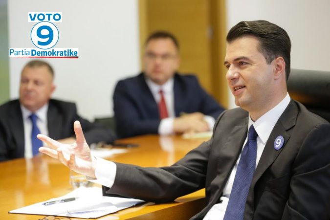 Basha para drejtuesve të Partisë Konservatore Britanike: Jo më largime nga Shqipëria…