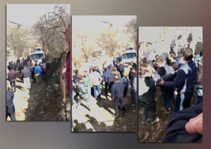 Video/ Bodigardi i Safet Gjicit godet qytetarin, banorët i dëbojnë nga takimi elektoral