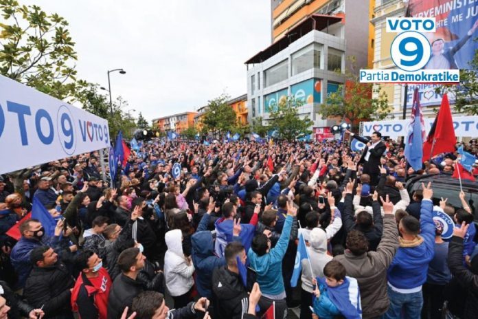 Basha mbyll fushatën në Fier: Të dielën fitorja e madhe për shqiptarët, Rama i humbur…