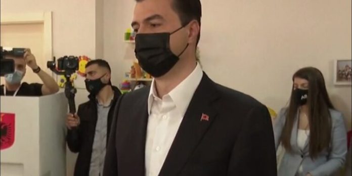 Zgjedhjet, Lulzim Basha voton…
