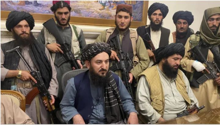 ?Pajisje amerikane luftarake prej miliarda dollarësh në duart e talebanëve…