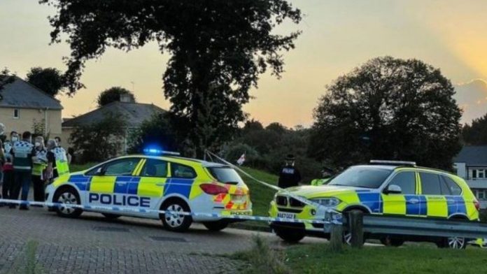 Ngjarje tragjike shumë e rëndë në Angli, raportohet për shumë viktima pas një sulmi me armë