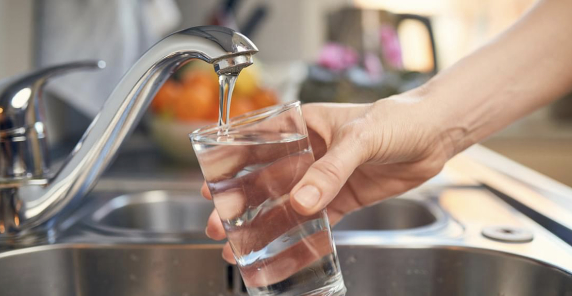 Largojini energjitë negative dhe mbusheni shtëpinë tuaj me pozitivitet