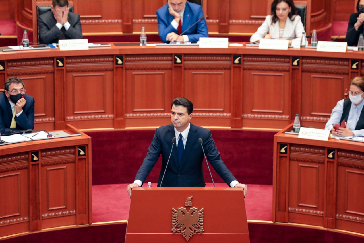 Basha: Në betejën mes të shkuarës dhe të ardhmes PD ka zgjedhur aleancën me qytetarët, Rama krimin dhe klientët e tij