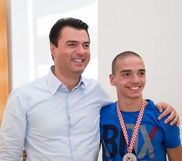 U shpall për të 11 herë kampion Shqipërie në Karate, Basha: Urime Bekimit