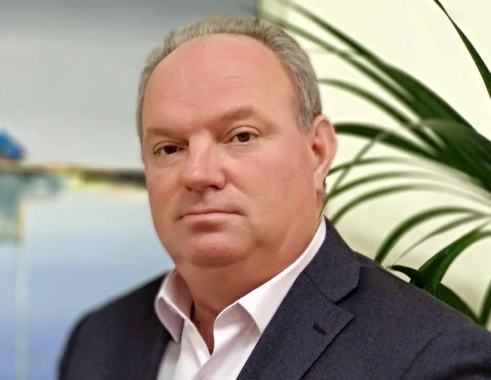 Atdheu dhe unë…!/Poezi nga Gjin PROGNI