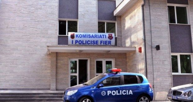 Emrat/ Rrahu mjeken dhe infermieren për motive të dobëta, shpallet në kërkim 28-vjeçarja në Fier