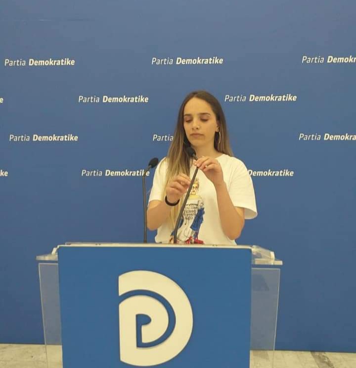 Jemi Partia Demokratike! – Nga Eva Metaj