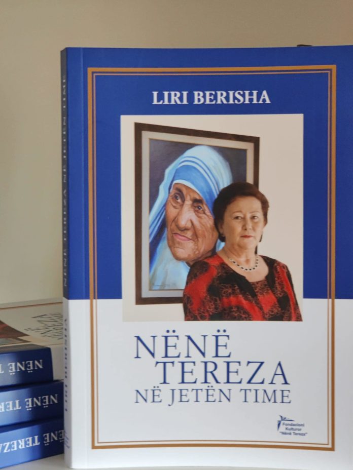 Liri Berisha prezanton librin “Nënë Tereza në jetën time”