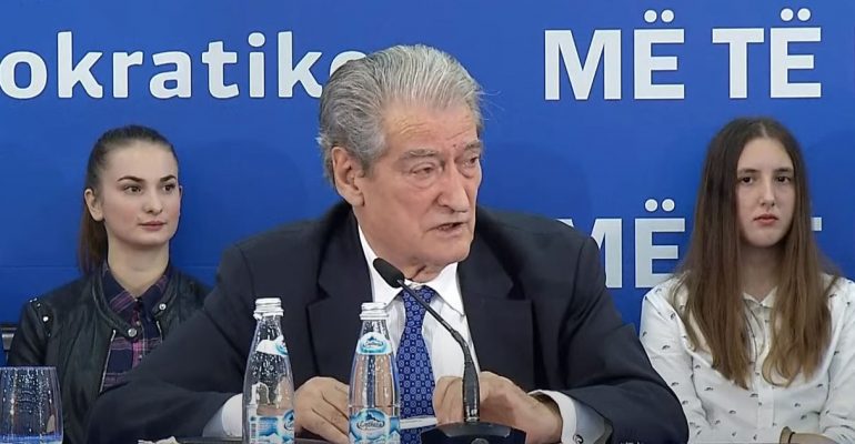 Berisha: Do ta shpallim Soros-in non grata në Shqipëri.