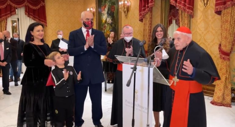 Rama Në Romë Me Lindën Dhe Zahon