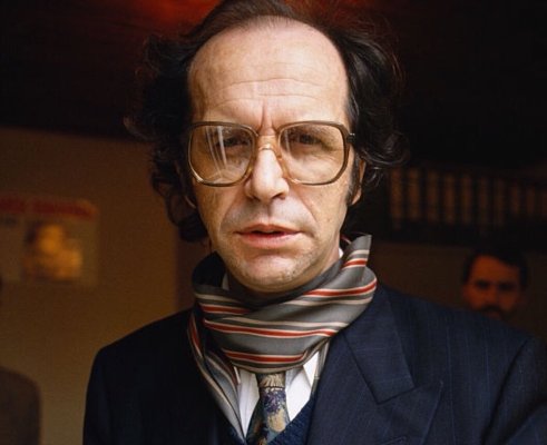 Poezia që përshkruan vdekjen dhe dhimbjen e shqiptarëve