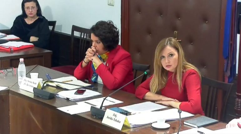 Tabaku: Shpenzimet Më Të Larta Në 20 Vjet, Pjesa Më E Madhe Për PPP-Të Dhe Koncesionet