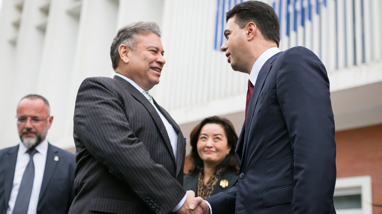 Zbardhet biseda e Bashës me Escobar, ja çfarë i tha për dosjen “Non Grata” të Berishës