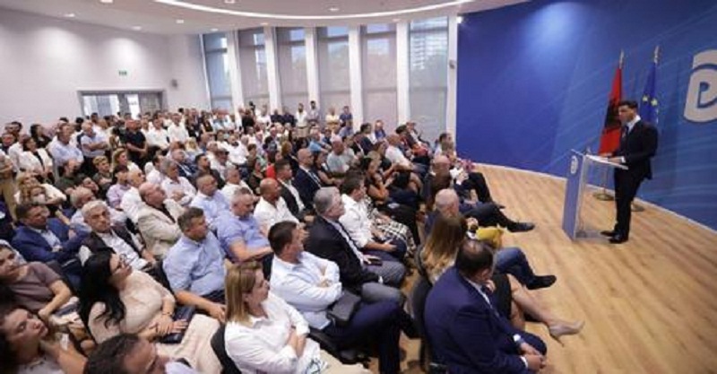 Këshilli Kombëtar miraton unanimisht rezolutën e propozuar nga Basha, PD distancohet nga “lëvizja Berisha”