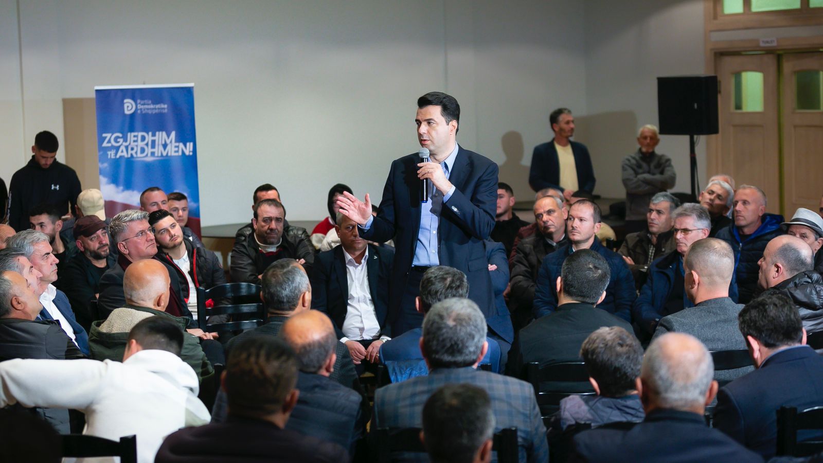 “Qeverisë i kanë shpërthyer ujërat e zeza”/Basha: Të gjithë kauzat tona janë vërtetuar