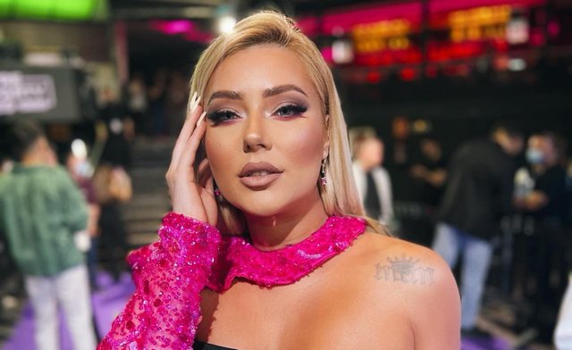 Sot “Eurovizion 2022”! Ronela Hajati hap mbrëmjen e parë të festivalit