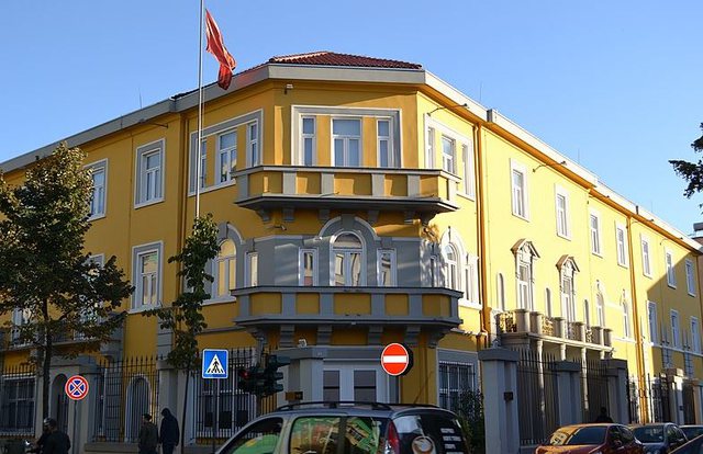 Nga deklarimi i dhuratave te kufizimet e punësimit, çfarë përmban Kodi i Etikës për funksionarët e lartë në arsim