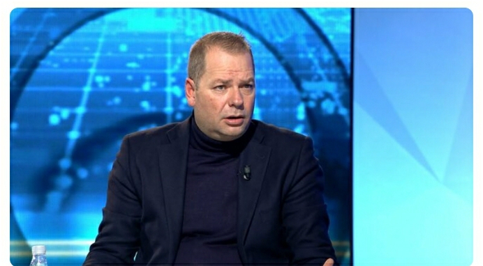 Kulluri tërhiqet nga gara për kryetar, akuza të forta Berishës: Farsë e shëmtuar nga Dr. Dryni