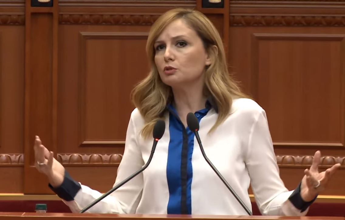 Replika e Tabakut ndaj ministres së Financave, Ibrahimaj