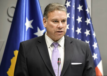 Escobar: Qeveria e Kosovës nuk po e trajton Uashingtonin si partner!