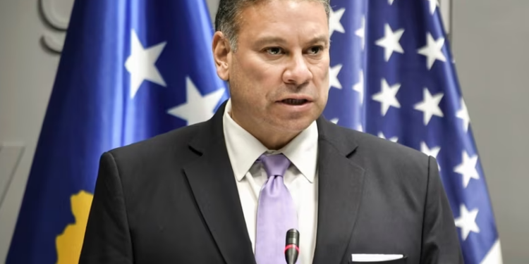 Escobar: Qeveria e Kosovës nuk po e trajton Uashingtonin si partner!