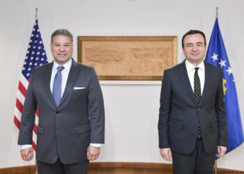 Escobar: Kurti refuzoi propozimet për dinarin