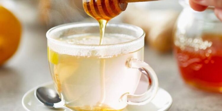 Mjalti ndihmon që të flemë më mirë?