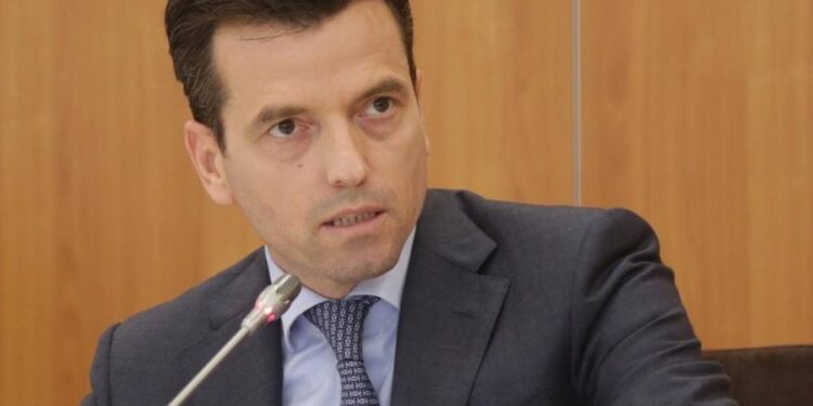 Agron Shehaj: Rama po përfiton politikisht dhe ekonomikisht nga dhënia e Sazanit, ka dyshime të forta se…