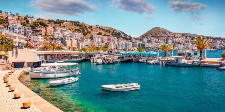 Revista franceze fton turistët: Shqipëria, thesar i fshehur në Mesdhe