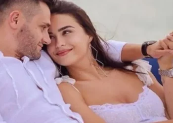 Xhensila dhe Besi prej kohësh përfliten për ndarjen e tyre, teksa ky i fundit konfirmoi zërat duke e quajtur “ish bashkëshorte”.