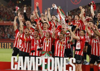 Kupa e Mbretit/ 30 mijë tifozë bask të Bilbaos vërshëllyen himnin kombëtar të Spanjës