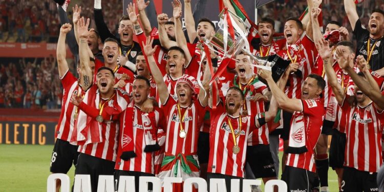 Kupa e Mbretit/ 30 mijë tifozë bask të Bilbaos vërshëllyen himnin kombëtar të Spanjës