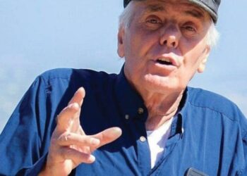 Edison Ypi: Ti që nuk lexon!