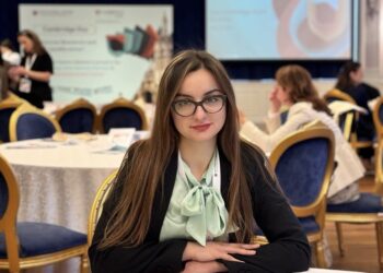 “Motivimi i rinisë është një sfidë e rëndësishme”, flet ekspertja e arsimit, Llazo: Detyra jonë të krijojmë një mjedis që nxit dhe përforcon energjitë pozitive të të rinjve