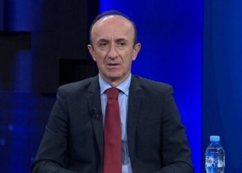 ” Po bëjmë opozitë kuturu”, shpërthen deputeti i PD: Pse o me Flamur Nokën do vijmë në pushtet ne?!