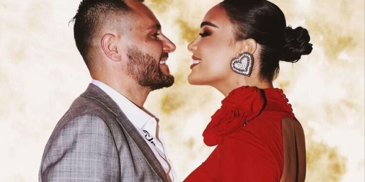 FOTO/ Pas divorcit me Xhensilën, shoku i ngushtë i Bes Kallakut “plas bombën”: Ke shpëtuar vlla, të pata thënë…