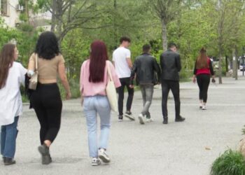 LARGIMI I TË RINJVE/ Eurostat: Shqipëria e dyta në botë për azilantët nën 18 vjeç