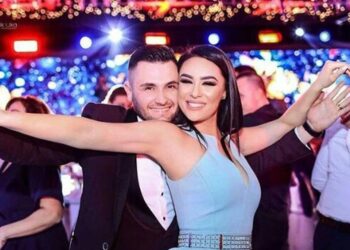 Bes Kallaku reagon për herë të parë mbi aludimet se martesa me Xhensilën mori fund për të shpëtuar pasurinë