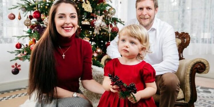 Zbardhet vendimi i divorcit të Princ Lekës, detyrimet e tij ndaj vajzës dhe pronat që përfiton Elia Zaharia