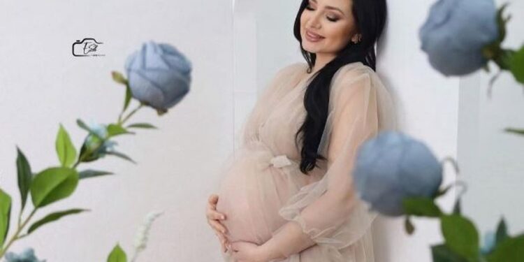 Moderatorja shqiptare bëhet nënë për herë të dytë, ndan FOTON e ëmbël: Dy çunat e mi!