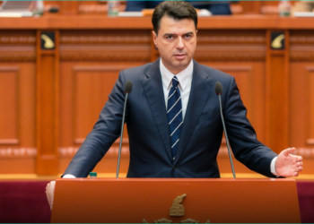 21 Janari, Basha përplaset me ministrin e Drejtësisë në Kuvend: Graduat pushkatarët!