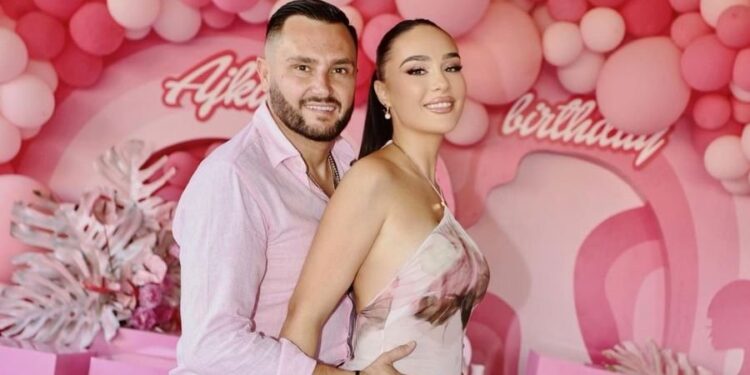 Detaje nga divorci/ Gjykata nuk pranon kërkesën e Xhensilës për t’u ndarë nga Besi