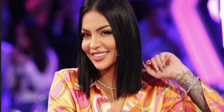 Ish-banorja e Big Brother do bëhet nënë për herë të parë, dalin pamjet nga ‘babyshower’ (zbulohet gjinia e bebit)