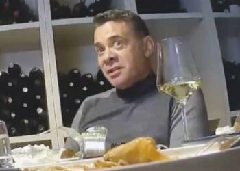 Ahmetaj denoncon në median italiane: Rama takohej me bosët e karteleve mafioze në zyrën e tij! Pastronin paratë në ndërtim!