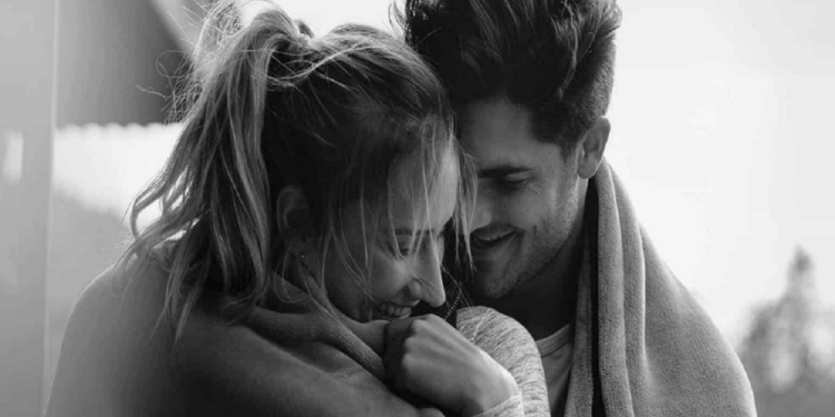 Zbuloni tre përfitimet shëndetësore që vijnë nga aktiviteti seks*ual