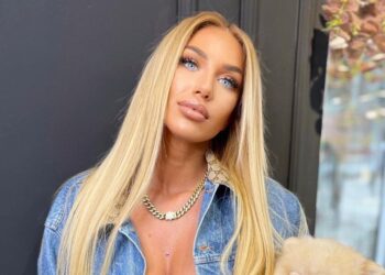 FOTO/ Pasi bëri gjoksin operacion, këngëtarja e njohur i vë “flakën” rrjetit